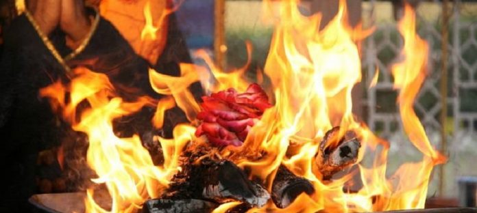 ගිනි දෙවියන් ගිනි දෙවියන්